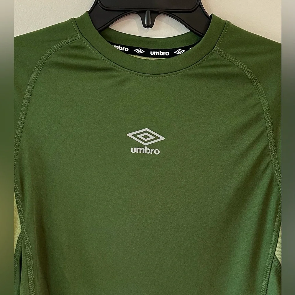Umbro Boys Herb Bay Leaf Long Sleeve Athletic Crew Neck Shirt NWT Various Sizes